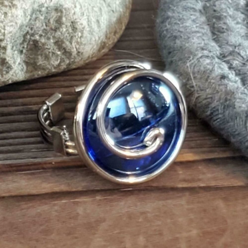 Handcrafted Edgy Cobalt Blue Silver Spiral Luster Glass Bauble Ring - Picture 3 of 8